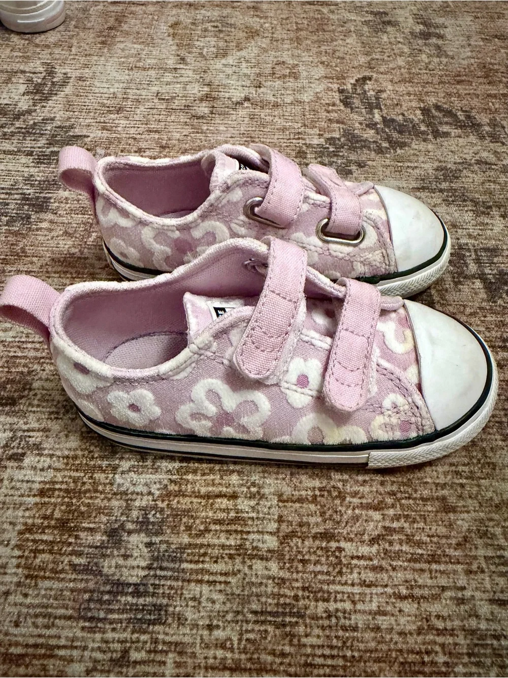 Converse classic low